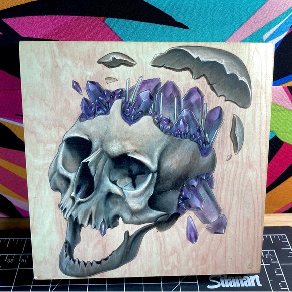 Artisan Wall Art Skull With Amethyst Crystals - Picture 4 of 10